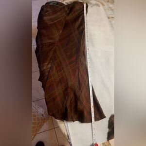 Beautiful Ralph Lauren brown skirt, 100% silk and never worn.